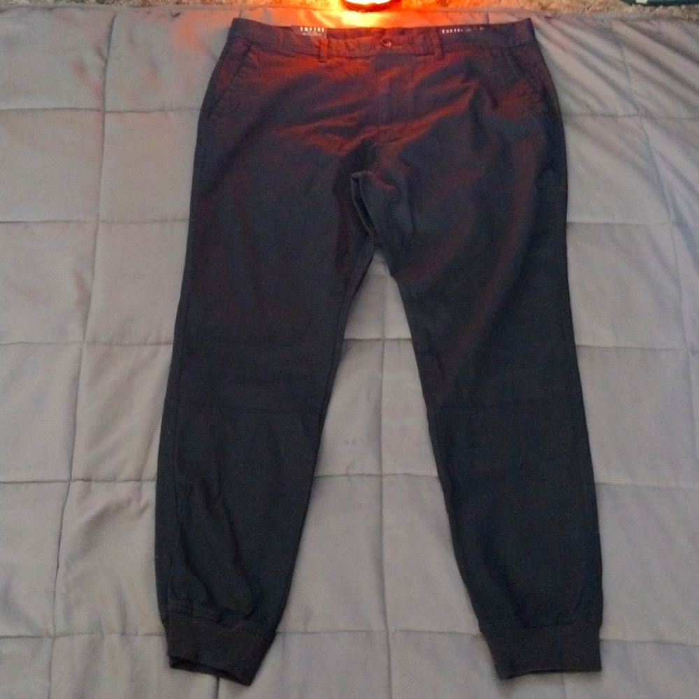 Emo empyre 36x34 black pants cargo style with tight ankle new with tag no flaws